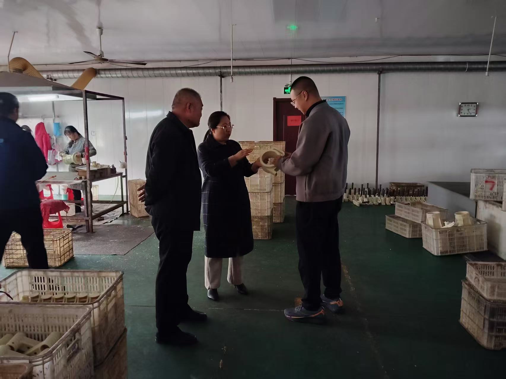 Customer visits foundry site